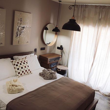 Kt Villa Trúlosz Kültér fotó